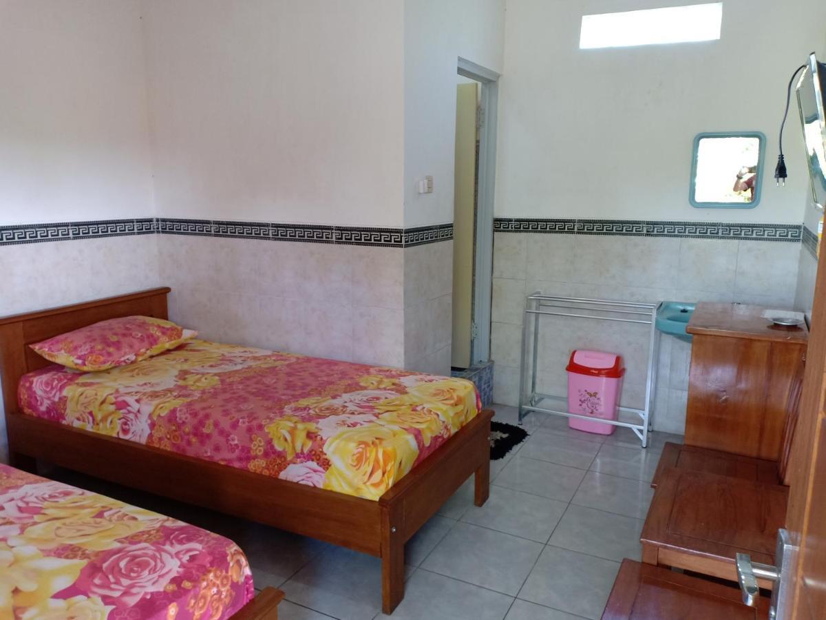 Wisma tamu Berlin Timur Banyuwangi (East Java)